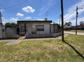 Casa · 90m² · 4 Ambientes · 1 Cochera · Casa 4 Ambientes Venta Glew