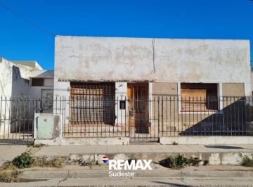 Casa · 88m² · 3 Ambientes · 1 Cochera · Se Vende Casa a Remodelar a 1 Cuadra de Don Bosco