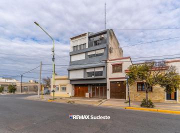PH · 151m² · 4 Ambientes · 1 Cochera · Venta PH, 3 Pisos c/u con Su Rol Bo. Pedro Pico