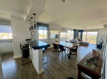 Departamento · 147m² · 5 Ambientes · 1 Cochera · Depto 3 Dorm Opera Luxury Torre Vip
