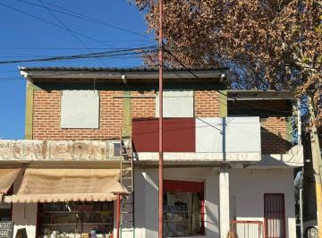 Departamento · 90m² · 3 Ambientes · Dpto en Primer Piso en Alquiler, Plottier