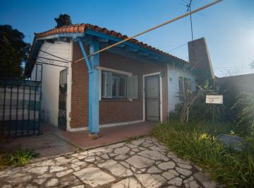 Casa · 150m² · 6 Ambientes · 1 Cochera · Venta Casa Hurlingham Oportunidad a Refaccionar