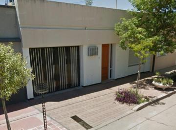 Casa · 258m² · 3 Ambientes · 1 Cochera · Venta Casa | 2 Dorm. | Barrio Roca