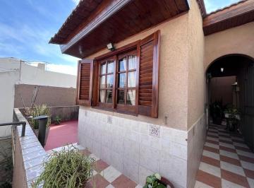 PH · 78m² · 3 Ambientes · 1 Cochera · PH 3 Amb C/cochera Apto Credito en Valentín Alsina
