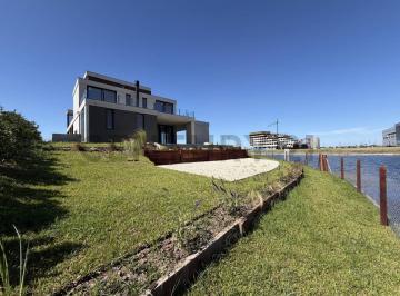 Casa · 346m² · 6 Ambientes · 3 Cocheras · Casa en Alquiler, Los Puentes, Nordelta, Tigre, 6 Ambientes