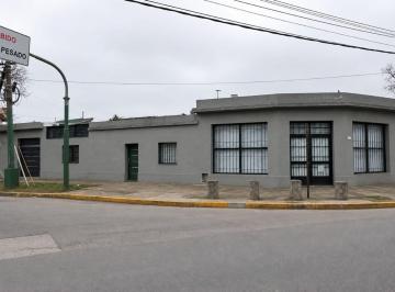 Casa · 111m² · 2 Ambientes · 1 Cochera · Venta PH 2 Amb C/ Local y Cochera - Ituzaingo