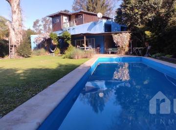 Casa · 1255m² · 5 Ambientes · Alq Verano | Encantadora Casa de Hermosos Jardines y Gran Pileta Para El Buen Descanso