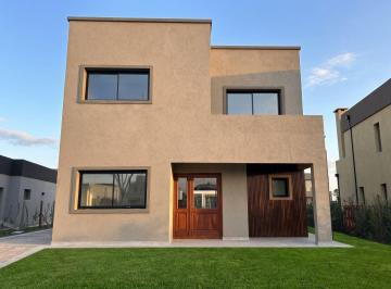 Casa de 6 ambientes, Pilar · Casa de 6 Ambientes a Estrenar (Con Financiación)