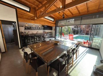 Casa de 7 ambientes, Villa del Parque · Exclusiva Casa / 7 Ambientes + 4 Cocheras