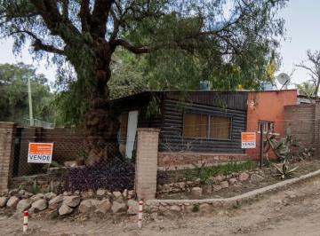 Casa de 1 ambiente, Capilla del Monte · Chalet Más Cabaña - Local en Excepcional Ubicación Respecto a Los Puntos Más Reconocidos de La Ciudad.