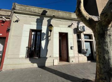 Casa · 94m² · 3 Dormitorios · Dos Propiedades en Una: Casa Apartamento en Venta en El Centro de Colonia.