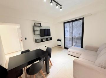 Departamento · 45m² · 2 Ambientes · Departamento 2 Ambientes con Balcon Reciclado en Plaza Colon