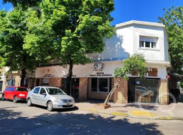 Local comercial · 192m² · 6 Ambientes · Venta Local Comercial y Dos PH de Tres Ambientes Munro