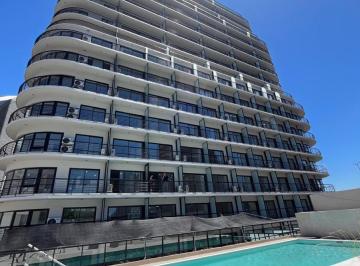 Departamento · 41m² · 2 Ambientes · 1 Cochera · Alquiler 2 Ambientes con Cochera (12 J)! Piso Alto Full Amenities