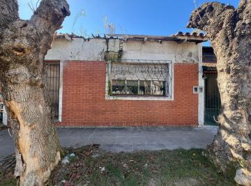 Terreno · 115m² · 4 Ambientes · 1 Cochera · Lote en Venta en Olivos Lote Propio de 10x28 Apto Dúplex (3 Unidades) Fot 1 Fos 0.6 Zonificación R2