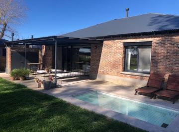 Casa · 3 Ambientes · Casa en Alquiler Temporario Verano
