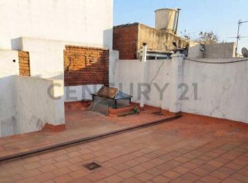 Casa · 147m² · 4 Ambientes · 1 Cochera · Venta Casa en Villa Luro Valor Lote
