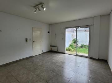Departamento · 45m² · 2 Ambientes · Departamento 2 Ambientes en Alquiler con Patio y Aire Acondicionado