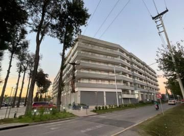 Local comercial de 1 ambiente, Esteban Echeverría · Excelente Local Céntrico en Canning Center