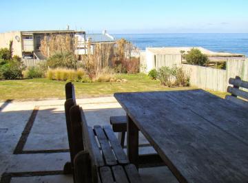 Casa · 300m² · 3 Dormitorios · El Chorro Alquiler Casa Chamanica