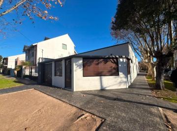 Casa de 3 ambientes, Quilmes · Casa Completamnete Reciclada a La Venta