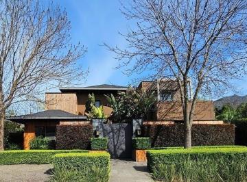 Casa · 450m² · 10 Ambientes · 2 Cocheras · Casa Barrio Santa Barbara