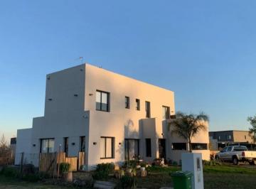 Casa · 185m² · 5 Ambientes · Casa en Venta Barrio El Ensueño Ingeniero Maschwitz