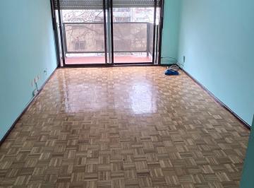 Living Comedor Amplio y Plastificado · Hermoso 2 Ambientes Sobre Av Corrientes