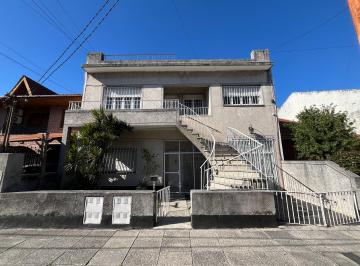 Casa de 4 ambientes, La Matanza · PH 4 Amb. en Alquiler. Primer Piso por Escalera. con Patio, Parrilla y Terraza