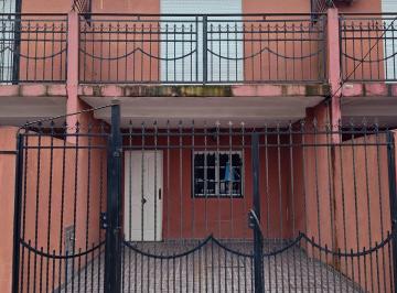 Casa · 58m² · 3 Ambientes · 1 Cochera · Excelente Duplex Nuevo de 3 Ambientes con Cochera