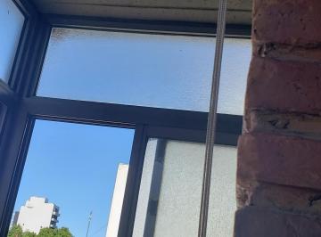 2 ambientes comedor, dormitorio baño balcón abierto y cerrado todo sobre pasaje · Alquiler 2 a Muy Luminose Todo Al Exterior