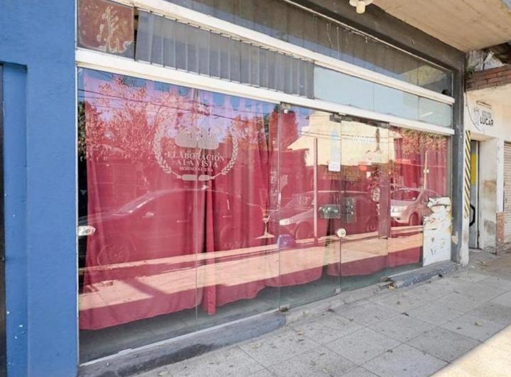 Local comercial · 110m² · 1 Ambiente