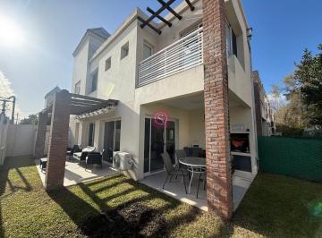 Departamento · 85m² · 3 Ambientes · 2 Cocheras · Departamento en Venta, Barrio Campanillas Park, Pilar