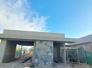 Casa de 5 ambientes, Mayor Drummond · Realty Up Vende Casa en Construccion de Categoria Ubicada en Barrio Privado "La Quebrada" Ruta 60.