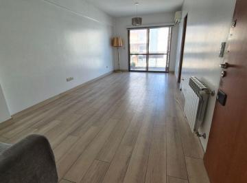Departamento de 3 ambientes, Villa Urquiza · 3 Amb 8vo Piso Al Frente con Baño y Toil. Cochera Fija