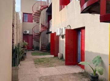 PH · 75m² · 3 Ambientes · PH 2 Dorm. en Barrio Jardin