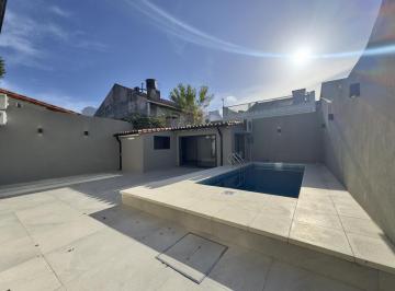 Casa · 233m² · 5 Ambientes · 3 Cocheras · Casa 4 Ambientes Olivos Pileta Quincho a Estrenar