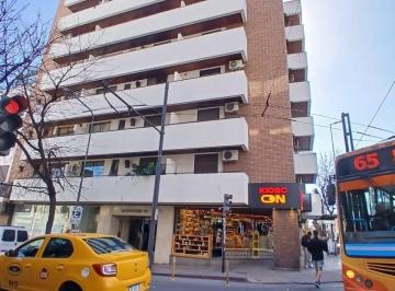 Departamento de 2 ambientes, Córdoba · Alquiler Depto. 1 Dorm. Güemes