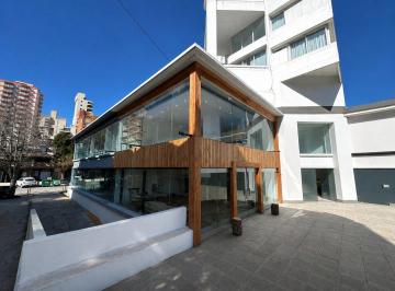 Local comercial · 200m² · 2 Ambientes · Local en Pleno Centro de Pinamar en Alquiler, Galeria Munchis