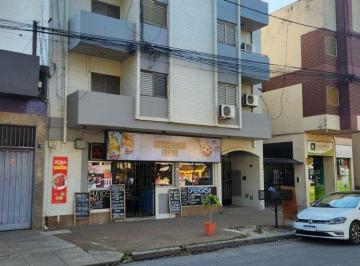 Local comercial · 147m² · Se Vende Local Comercial Ideal Para Inversión