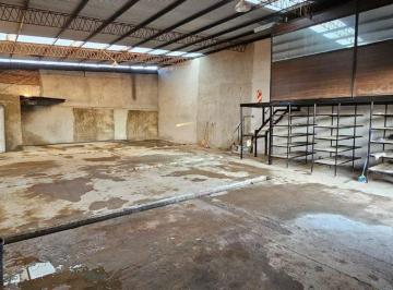 Bodega-Galpón · 156m² · Venta de Galpón Zona Hipódromo