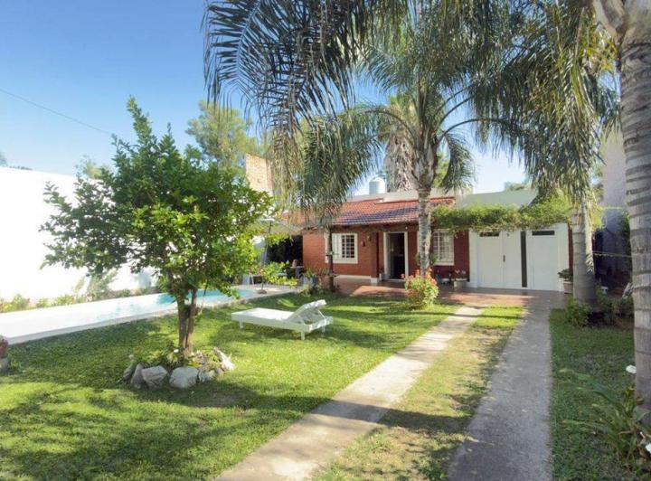 Casa · 172m² · 4 Ambientes · 1 Cochera