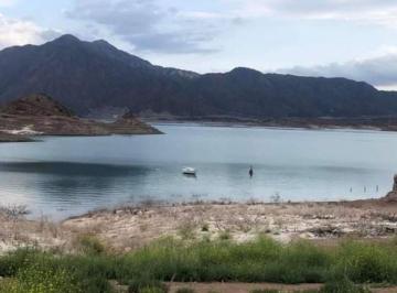 Terreno · 2000m² · Venta Lote Potrerillos con Agua y Escritura