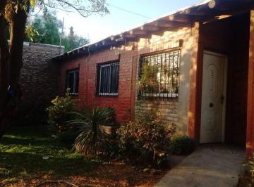 Casa · 128m² · 7 Ambientes · Venta Dos Casas en Gran Terreno en Los Corralitos.