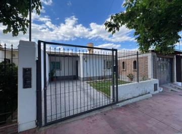 Casa · 103m² · 4 Ambientes · 1 Cochera · Venta Casa B° Cementista 2 Las Heras Mendoza