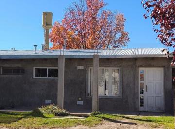 Casa · 105m² · 5 Ambientes · 1 Cochera · Venta Casa 3 Dorm. La Consulta Valle de Uco