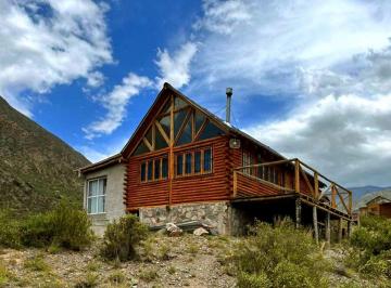 Casa · 75m² · 4 Ambientes · 1 Cochera · Venta Cabaña con Vistas Unicas Potrerillos Mendoza