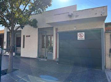 Casa · 227m² · 5 Ambientes · 2 Cocheras · Casa en Venta San Martin Mendoza Centrica