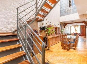 PH · 134m² · 6 Ambientes · 1 Cochera · PH Tipo Casa 6 Amb - Cochera - Balcones Aterrazados