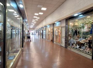 Local comercial · 54m² · Venta Local Ramos Mejía
